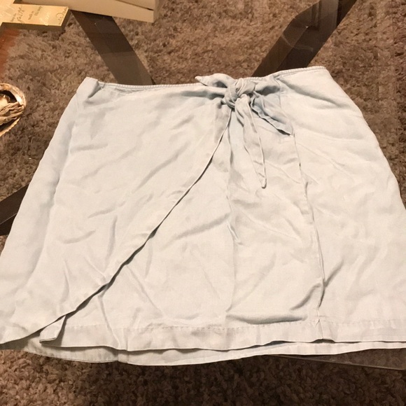 Wrap around skirt - Picture 1 of 3